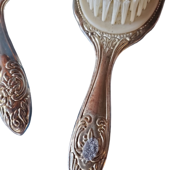 Vintage silver plated vanity set - Picture 4 of 4